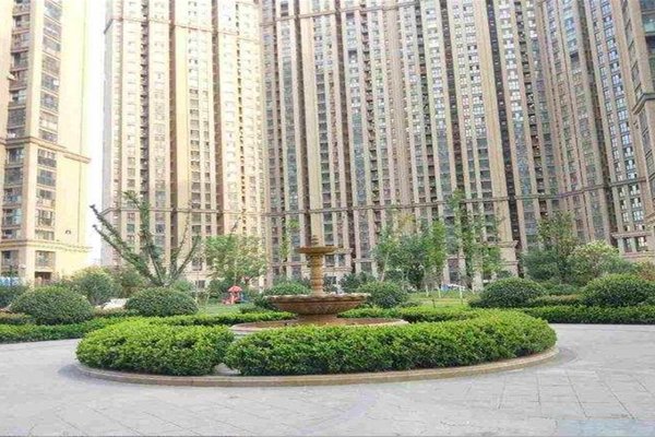 不足,伟业中央公园怎么样,伟业中央公园周边房产中介经纪人评价-新乡