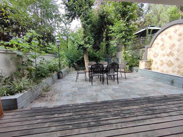 重庆渝北汽博中心绿地翠谷(一二三期联排别墅)新上 汽博豪装别墅 带