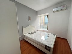 雅安雨城正黄金域片区自己的房 可月付 出行方便 雅职院附近出租房源真实图片