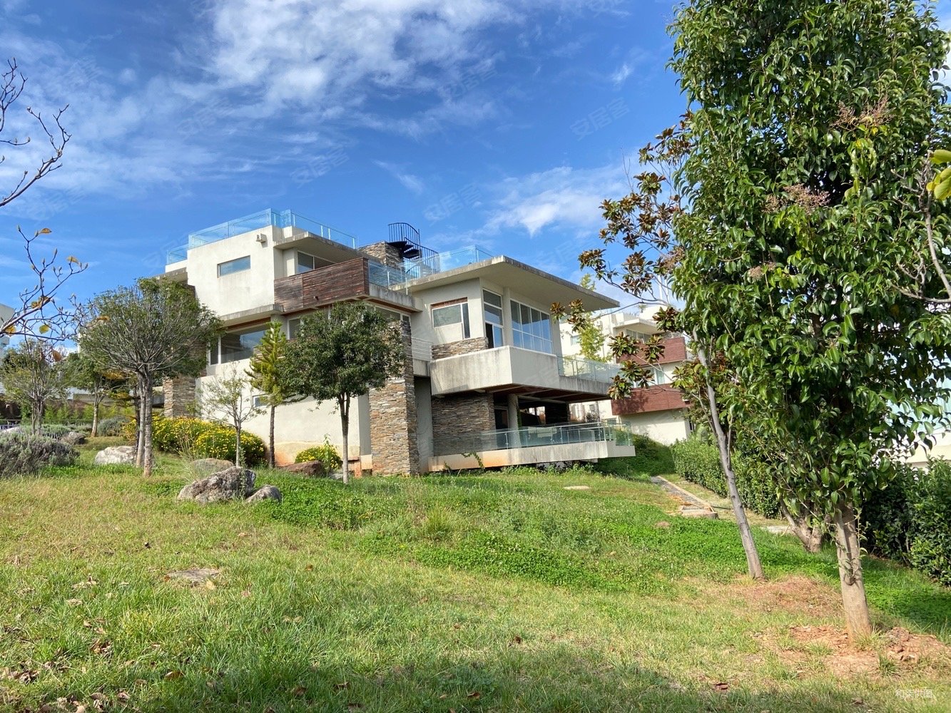 洱海天域(别墅)5室2厅5卫400㎡东北1280万