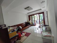 张家港杨舍杨舍中心港新花苑 三室两厅两卫精装修,有钥匙出租房源真实图片