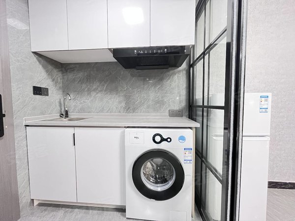 金华东阳东阳市中心艺海北路246号楼艺海北路 汉宁 东方国际附近 精装修  拎包入住 押一付一出租房源真实图片