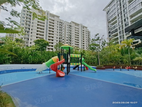 三亚吉阳水三千绿地悦澜湾(公寓住宅)绿地三期中央公园 南北通透三房