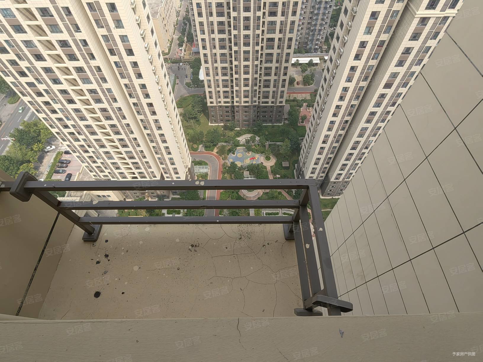 曙光四小25中汉光华府三居室有证可贷款看房方便