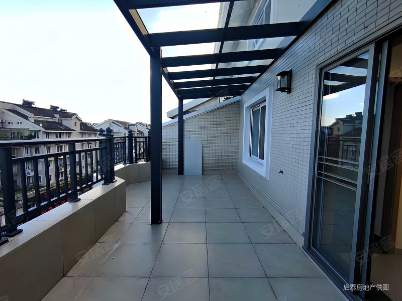 塘栖嘉园4室2厅2卫148.55㎡南北215万