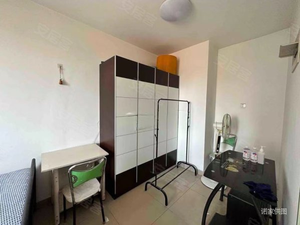 辰庆家园 近医院 有电梯 满二 正南朝向