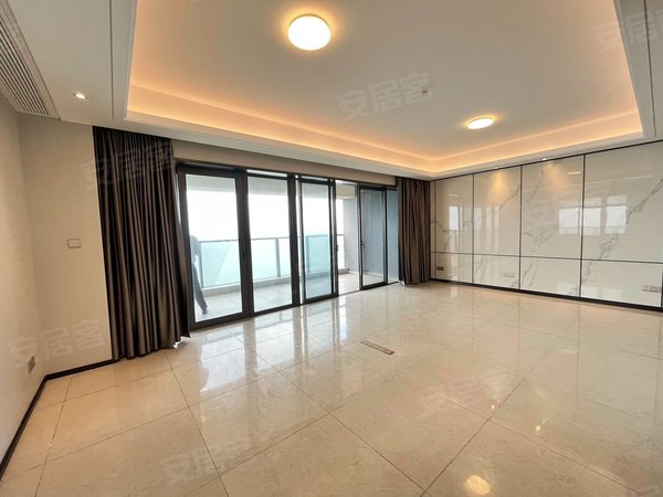 海口秀英秀英大道保利中央海岸四期淳境海口湾 一线海景房 居家 办公