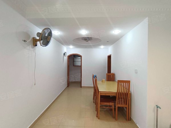 深圳罗湖布心布心花园(三区)布心花园新上89平三房降价急租,随时可