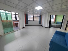 石狮石狮泰禾广场泰禾片区步行街，靠近凤凰城，蜜雪冰城，精装超大一房一厅，可以养宠物出租房源真实图片