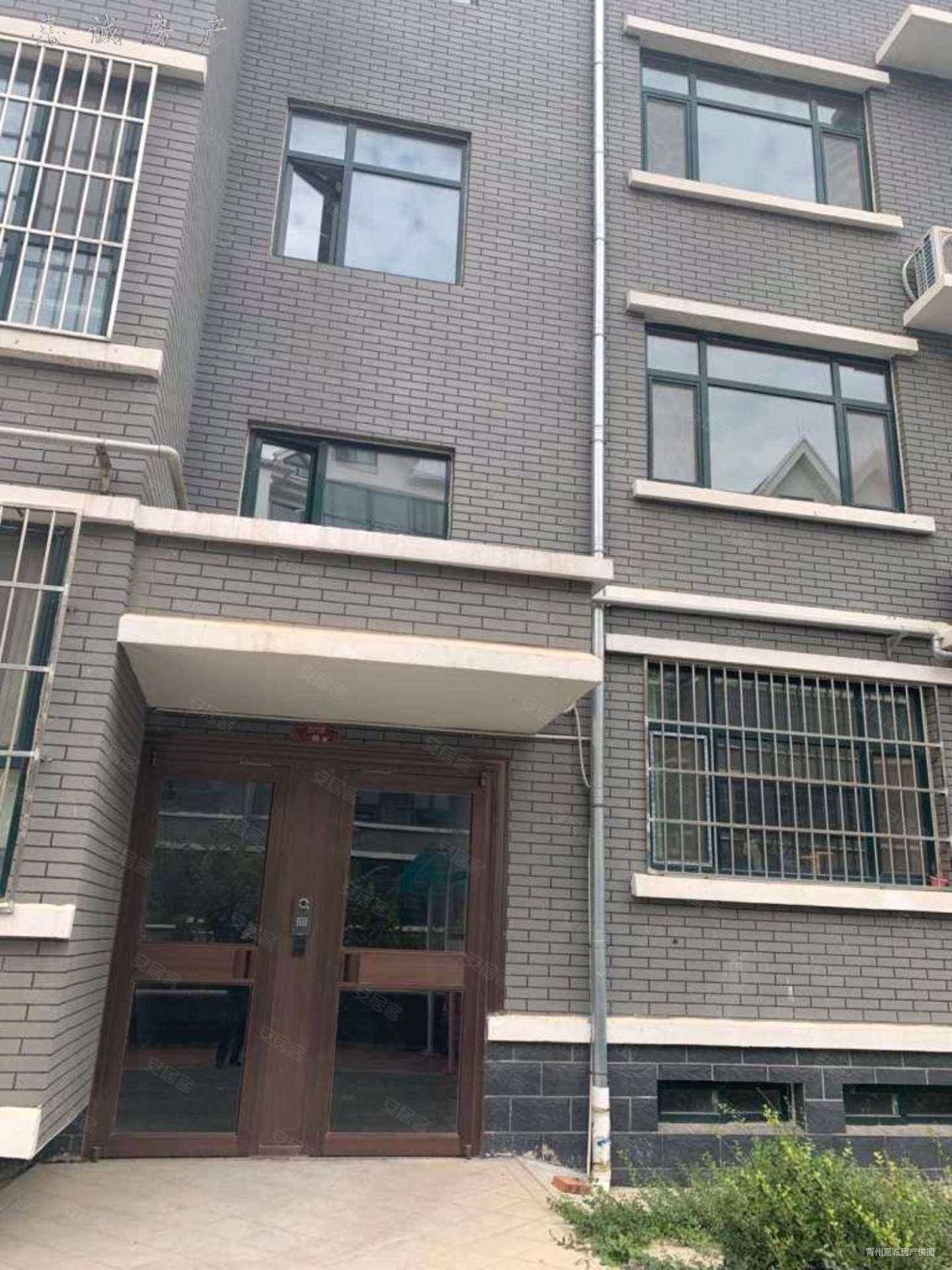 城西尧王山花园电梯4楼139平南北通透带车储75万可议价按揭