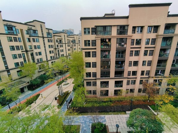 重庆渝北照母山万科御澜山渝北区 照母山 万科御澜山 精装洋房三房 全