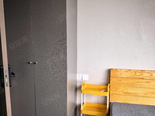 金华婺城秋滨工业区唐宅新区房東无中介費  唐宅夜市 蟠龙  蒋马上背  零跑汽车可短租出租房源真实图片