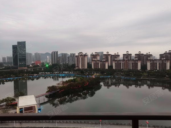 无遮挡湖景房 合景叠翠峰四房两厅出租 近地铁 悠方购物公园,南沙租房