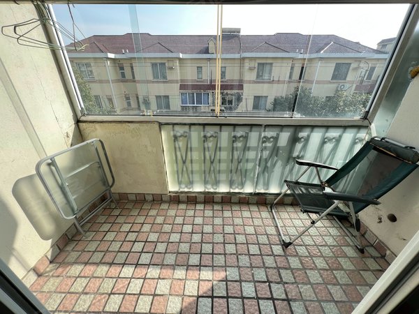 上海闵行颛桥银桥花园银桥叠加 四房三厅 居家装修 可长租 可办居住证