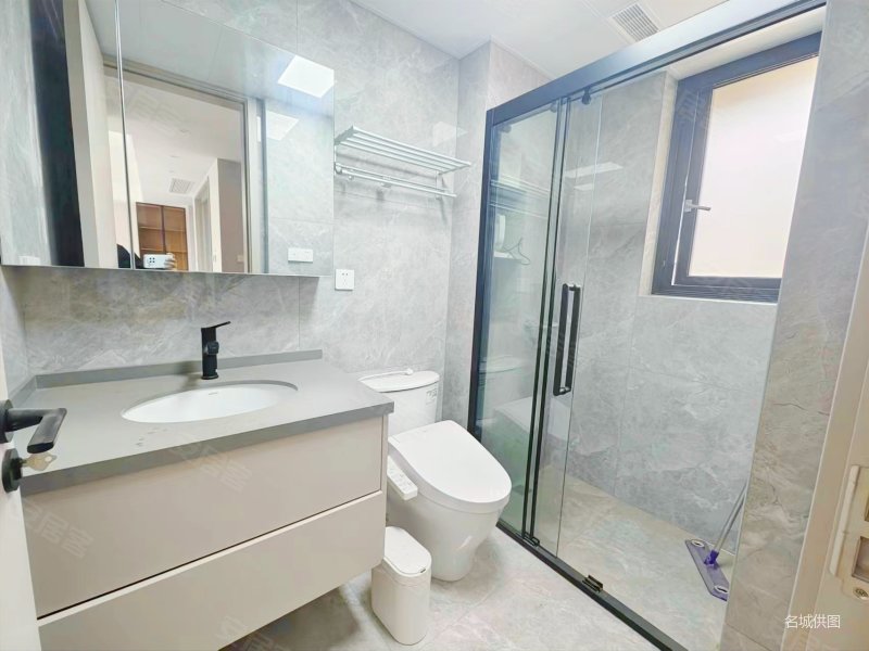 上叠带露台(豪装80万)从没住过(带三大件)采光全天,带车位,品源玺悦