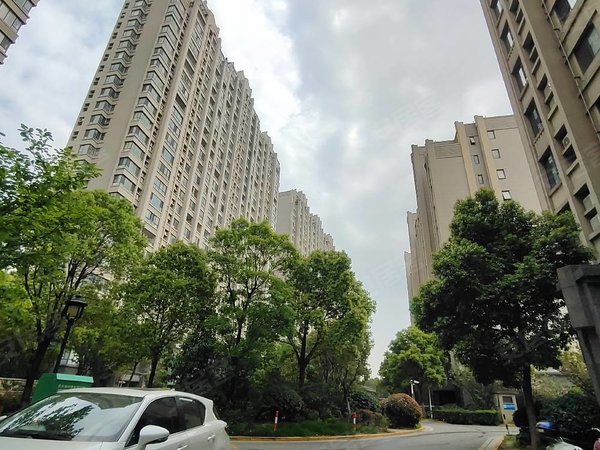 无锡江阴祝塘水畔兰庭水畔兰庭房源出租三房2000一个月出租房源真实