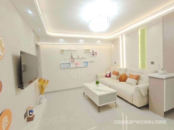 楼层好 商业配套齐全 朝南 装修好 满五 临地铁,和泰馨城(一期)二手房