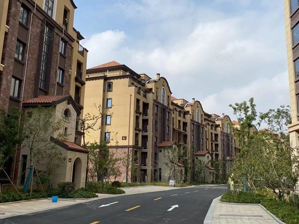 绍兴诸暨诸暨市区东渡玺悦东渡玺悦 4室2厅2卫出租房源真实图片