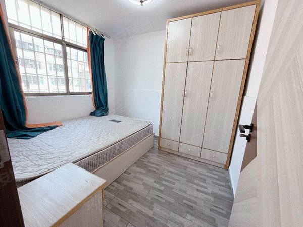 深圳宝安松岗西坊别墅区西坊别墅区 有阳台两房一厅 采光好   拎包