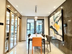 珠海高新区唐家湾靠山边 前后双阳台 次新小区 家私家电齐全 领包入住 有钥匙出租房源真实图片