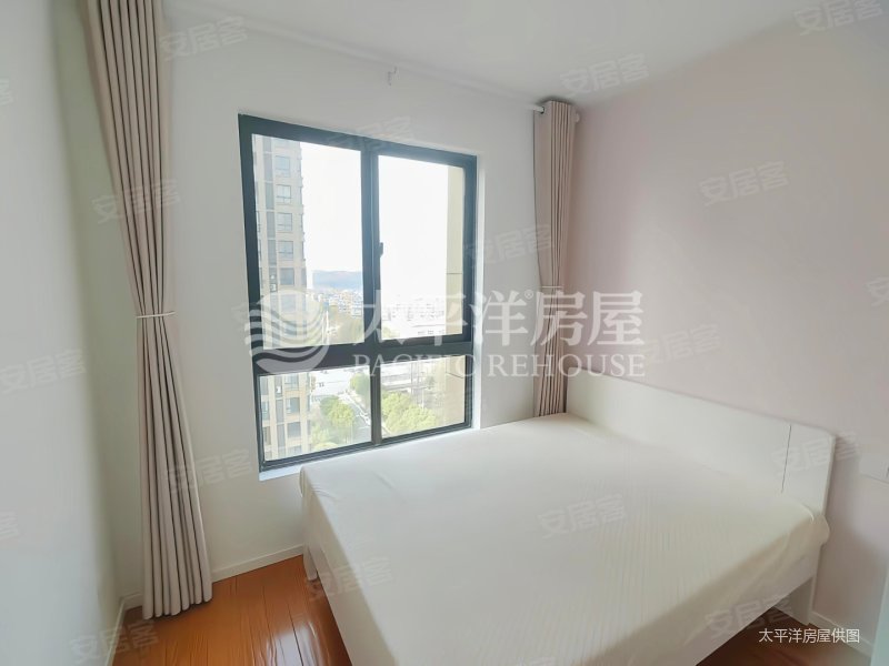 保利叶上海(一期公寓住宅)3室2厅1卫88.24㎡南435万