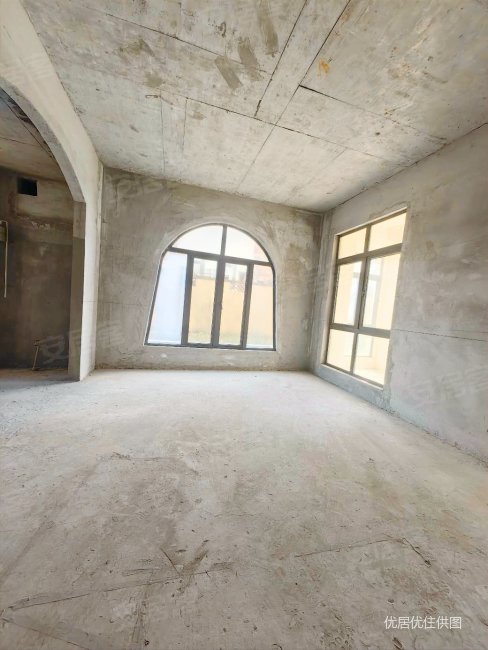 乐湾国际山湖御景别墅