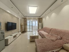 驻马店驿城大商新玛特市政府商圈翠园小区精装修！南北通透家具家电齐全，拎包入住出租房源真实图片