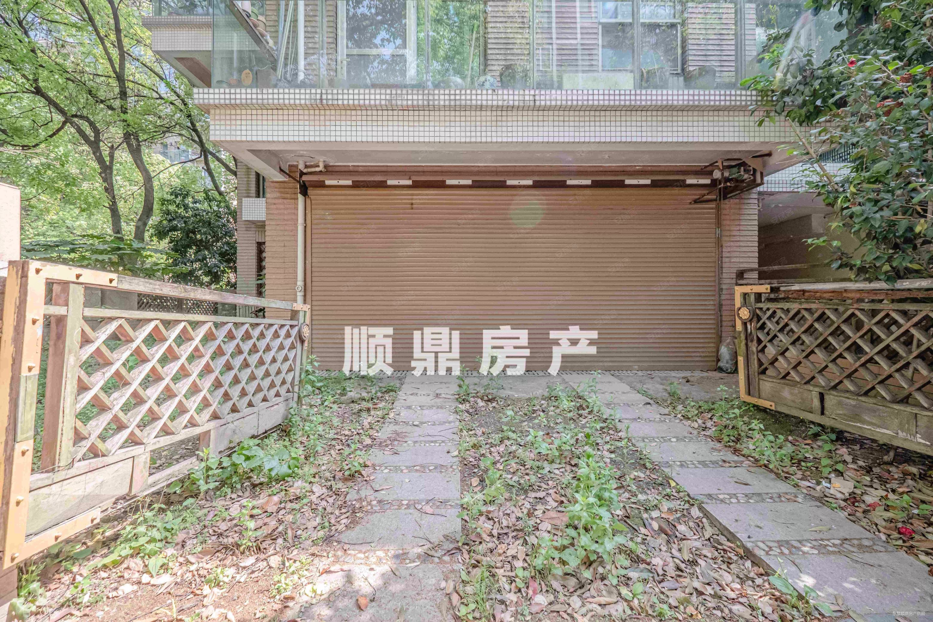 南京房产网>南京二手房>栖霞二手房>马群二手房>天泓山庄>3000_2000