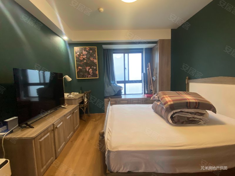 罗蒙环球城公寓