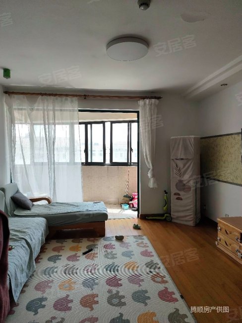 云顶花园精装自住两室两厅前排位置好满五省税诚意出售