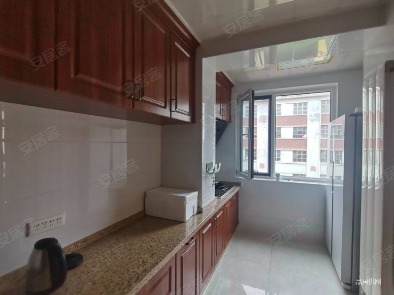 华建小区回民区