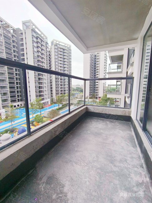 恒力城   单价8200 双阳台 低密度小高层 随时看房