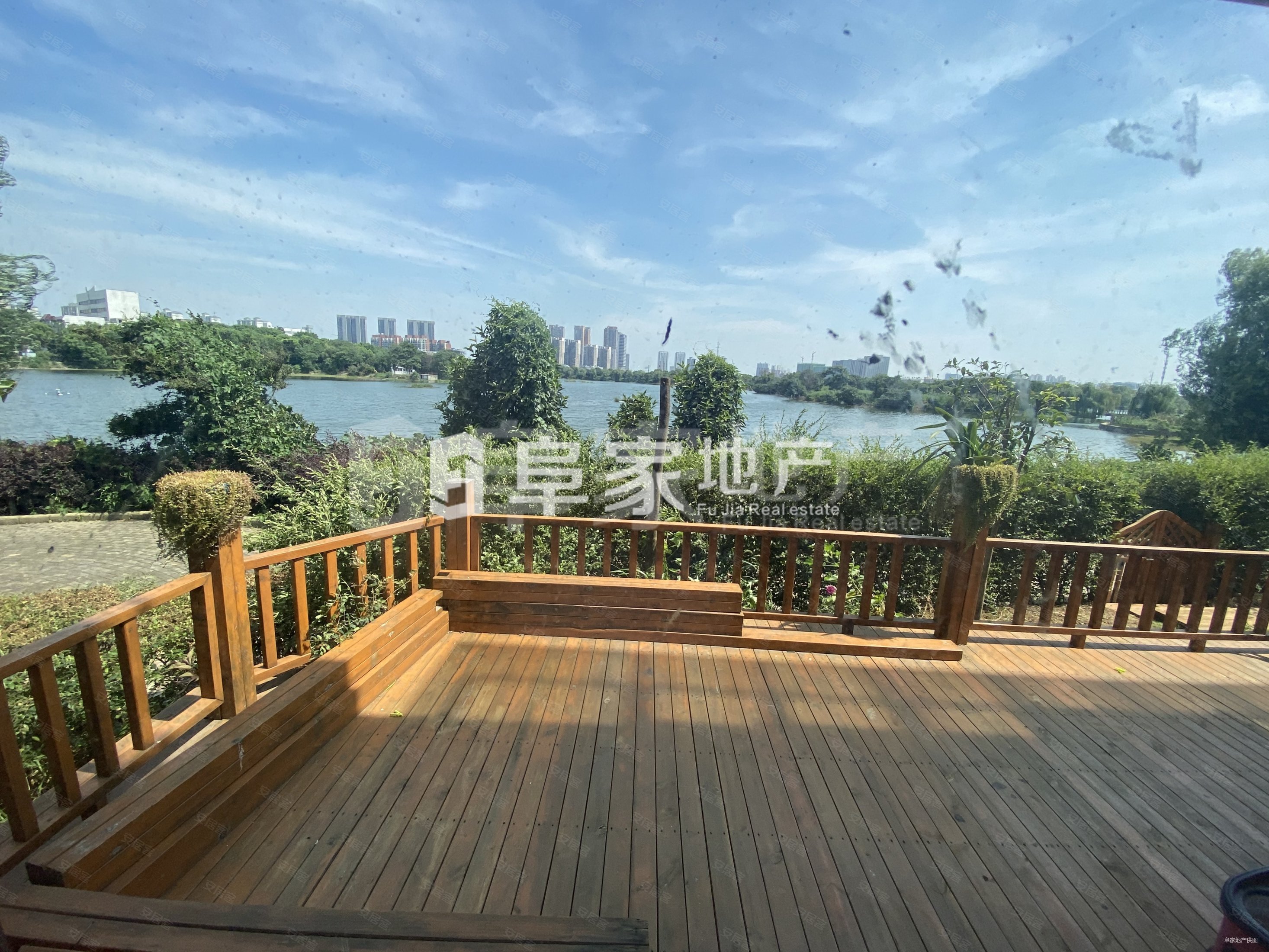 东湖国际花园