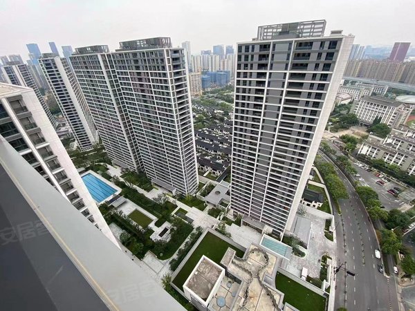 杭州临平临平理想臻品至青品府豪华精装修4室 私人订制家具出租房源