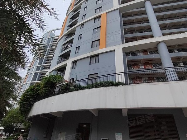 南宁西乡塘心圩骋望麓涛广艺相思湖旁 精装三房 配套齐全 民水民电