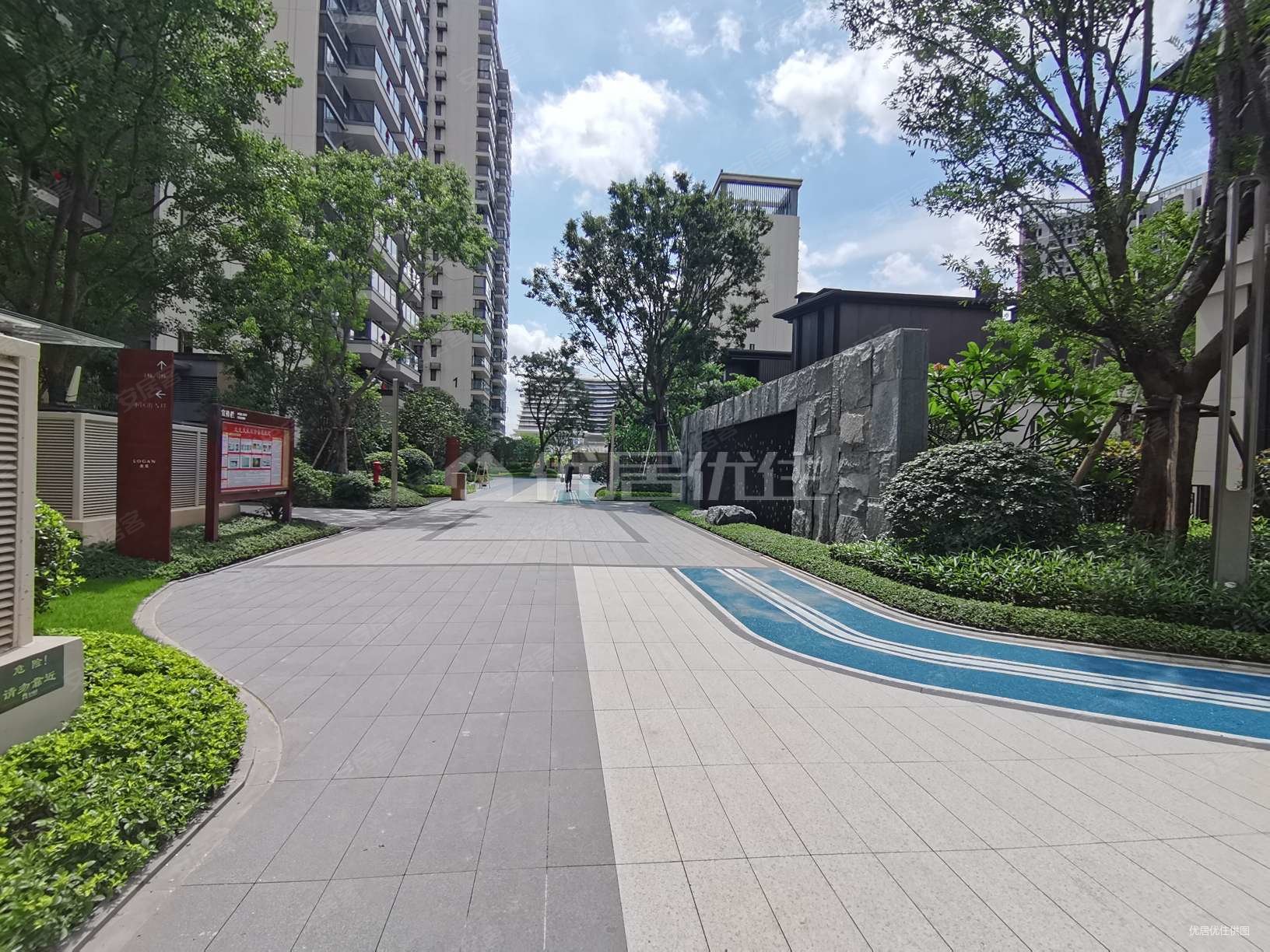 南宁房产网>南宁二手房>良庆二手房>五象大道二手房>龙光天宸>