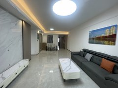 惠州大亚湾龙光德州城玖玺府 4室2厅2卫  电梯房 精装修124平米出租房源真实图片