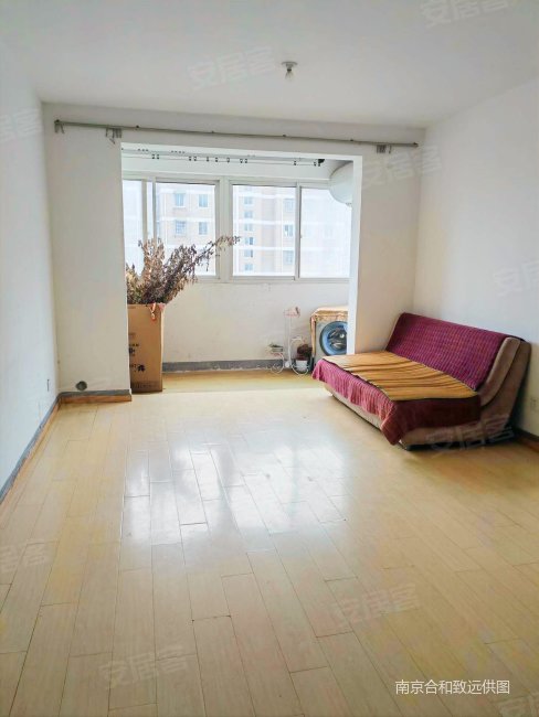 盛江花苑石榴园 刚需小三居 中间楼层 带电梯 朝南 临地铁