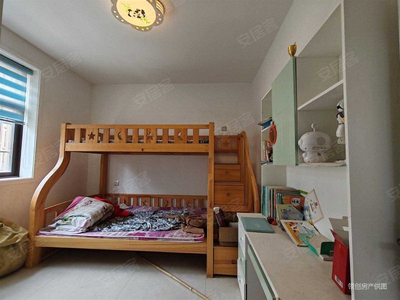 首付低可按揭送地下室,东方丽景二手房,56万,3室2厅,2卫,130平米