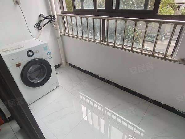 苏州太仓沙溪白云花园白云花园两室水电费民用有天然气有钥匙看房方便