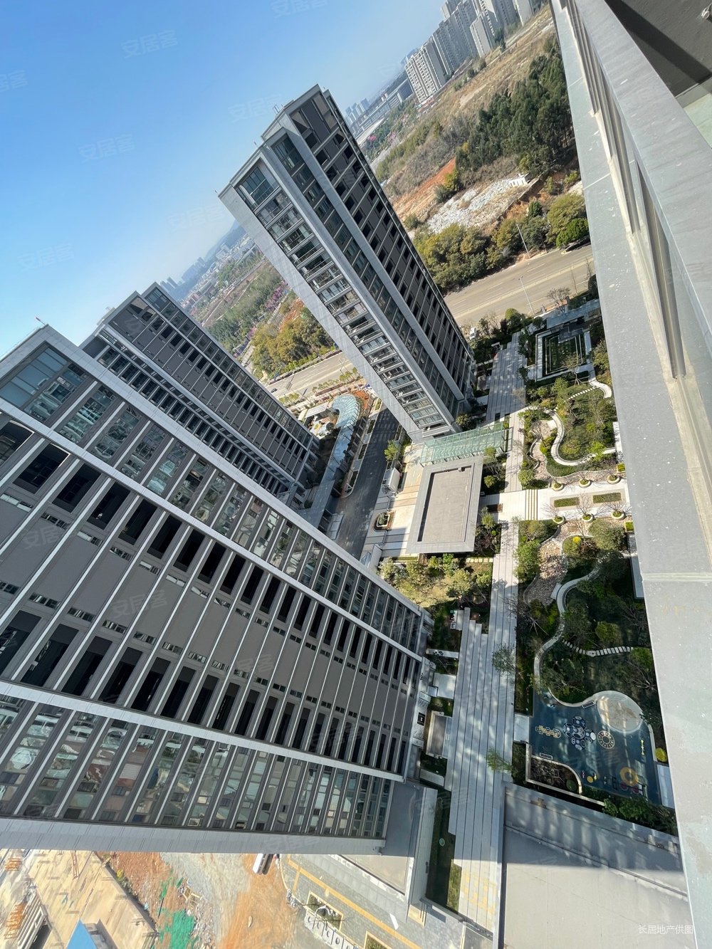 急售1万2呈贡双地铁口鹏欣精装现房即住