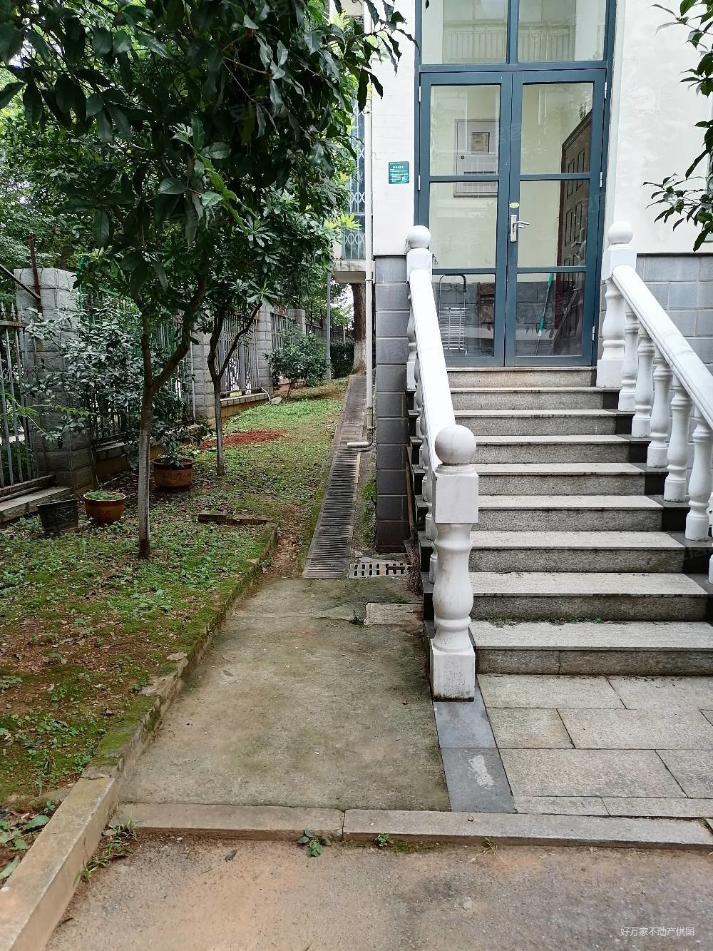 湘府公园地铁口单位别墅保利天心嘉园边户赠13面积
