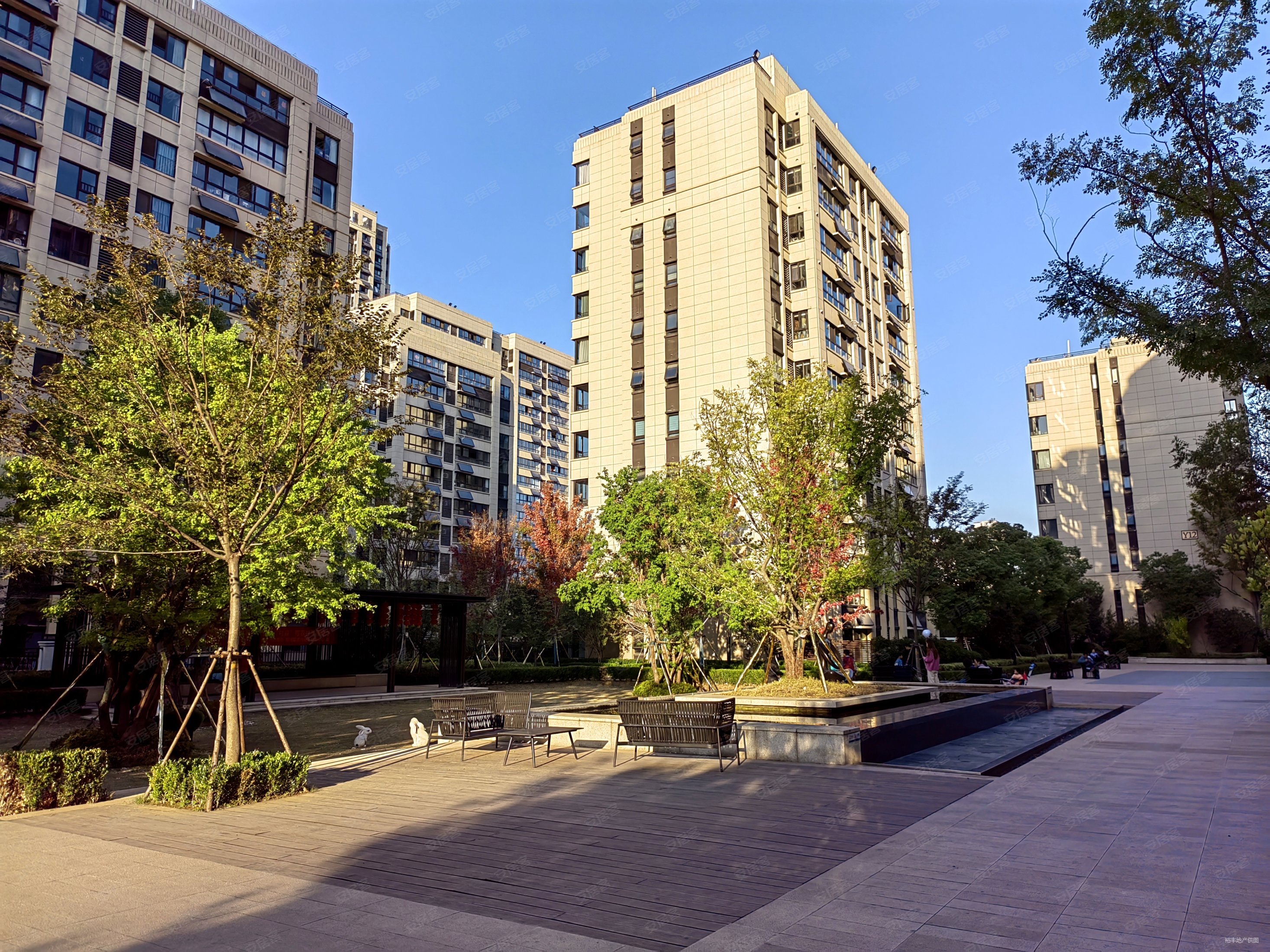 新上好房省府金茂悦边户3房送高档装修满两年价格好谈