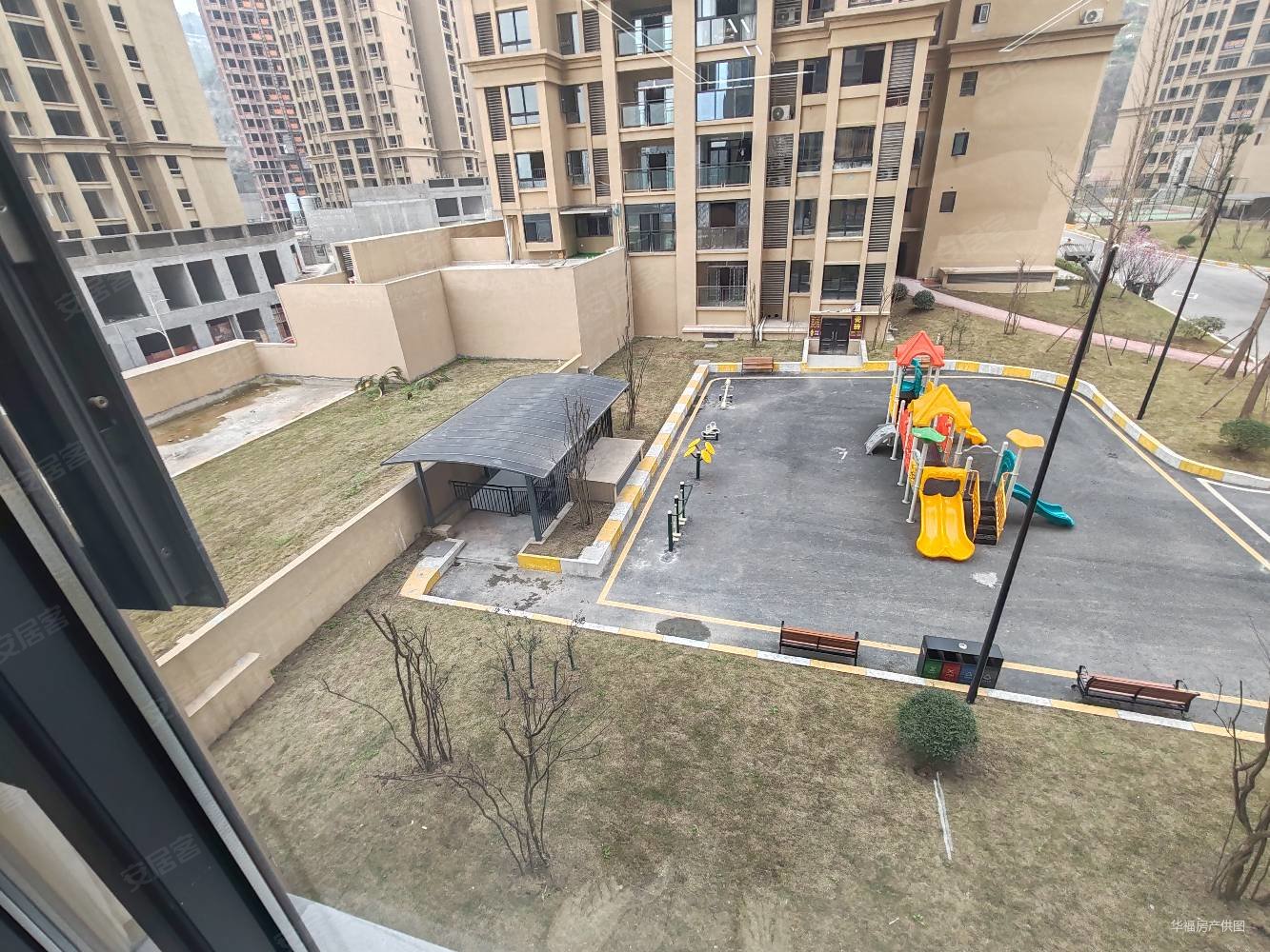 康德城大四房双卫精致装修可按揭