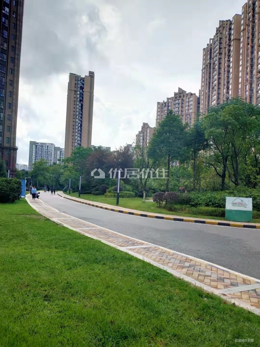 贵阳房产网>贵阳二手房>观山湖二手房>金珠路二手房>观府壹号二组团>