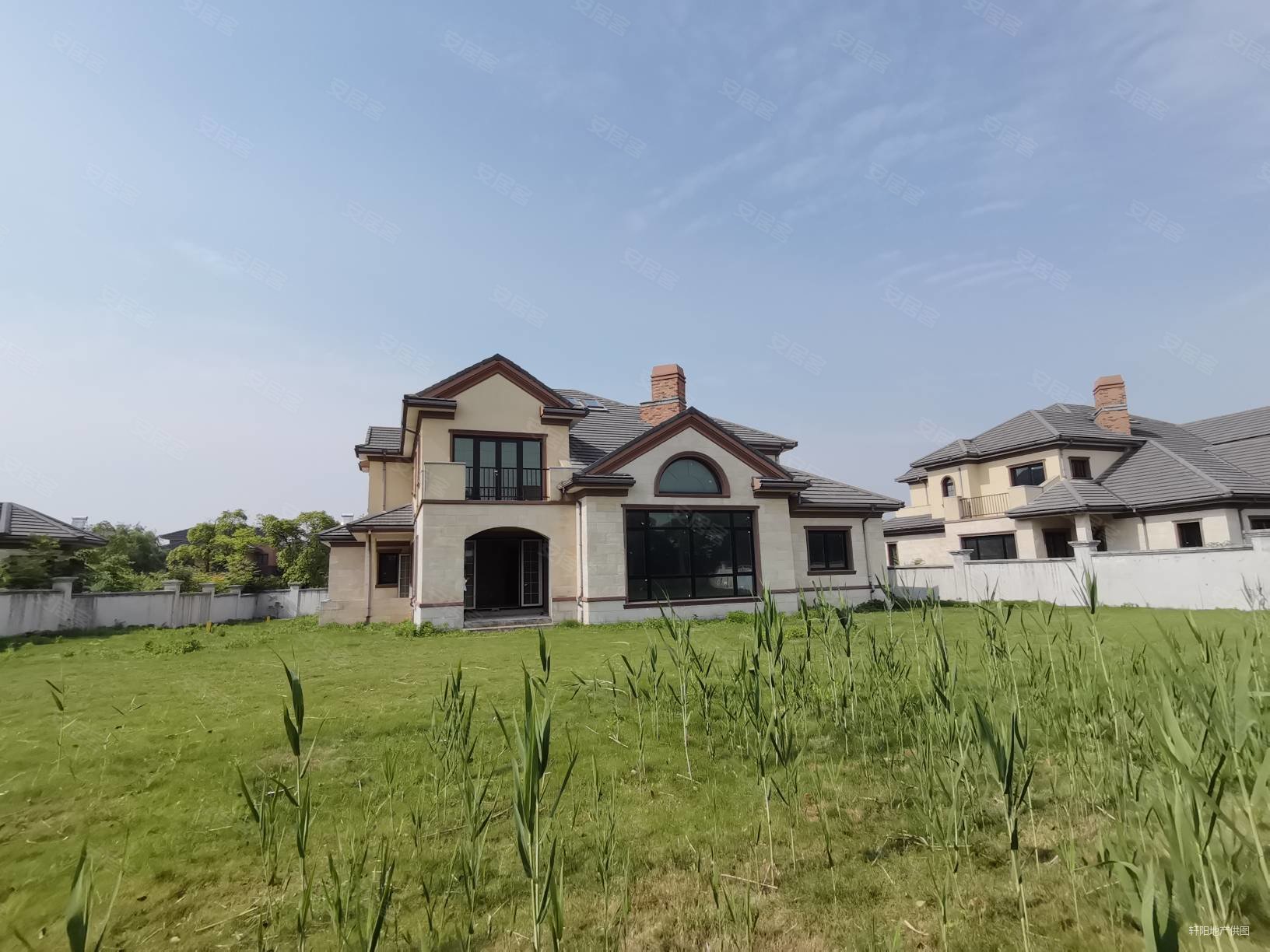 视野开阔,淀湖桃源二手房,1500万,7室3厅,7卫,528平米-昆山安居客