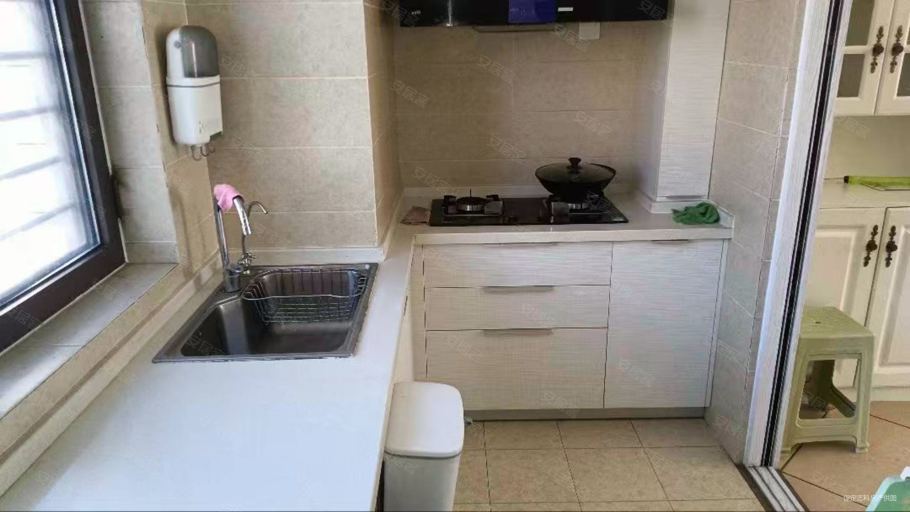 公园时代3室2厅2卫127㎡南北109万