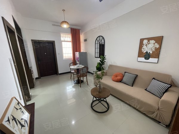 玉林玉州玉州周边金都花园万达附近,金都花园,精装一房,干净整洁,配套