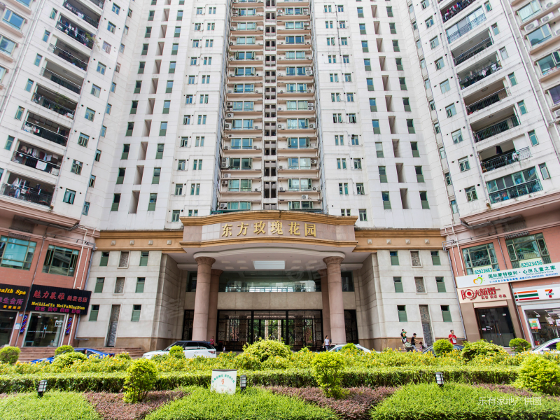 带一个固定车位,东方玫瑰花园二手房,0万,4室2厅,2卫,143平米-深圳