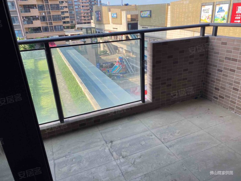 城光荟景 精装好房 近医院 楼龄新 购物方便 满二